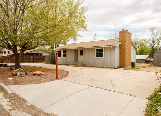 Property at 326 E 150 S, Kanab, UT 84741, 3 beds, 1.5 baths