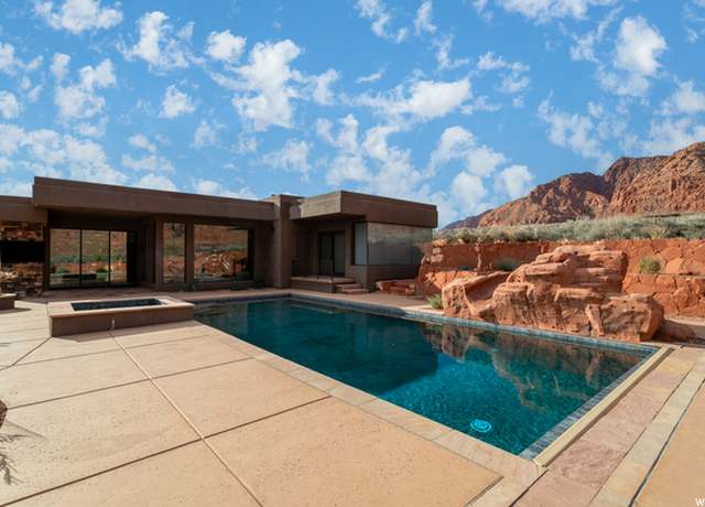 Property at 854 W Tawgoo Ct, Ivins, UT 84738, 4 beds, 4 baths