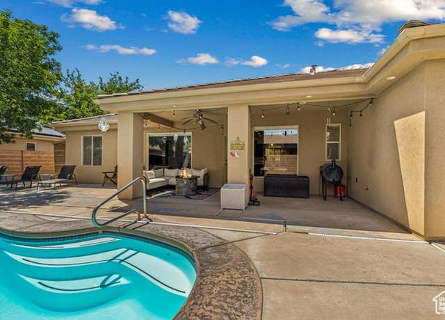 Property at 366 W Clover Ln, Washington, UT 84780, 3 beds, 2 baths