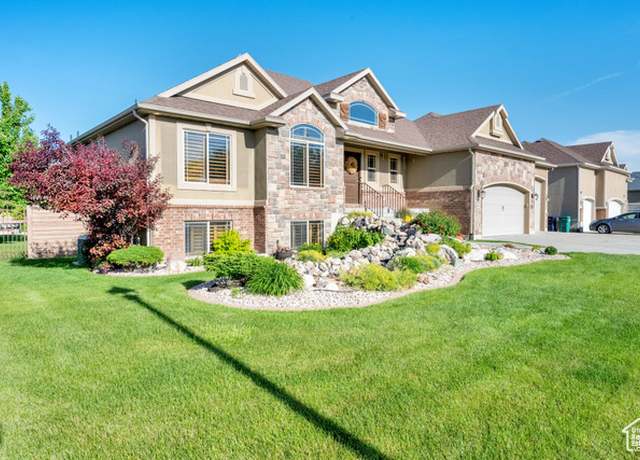 Property at 4836 S 5050 W, Hooper, UT 84315, 6 beds, 3 baths