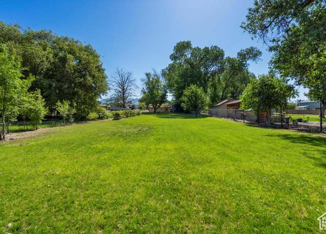 Property at 5305 S 2700 W, Roy, UT 84067, 3 beds, 1 bath