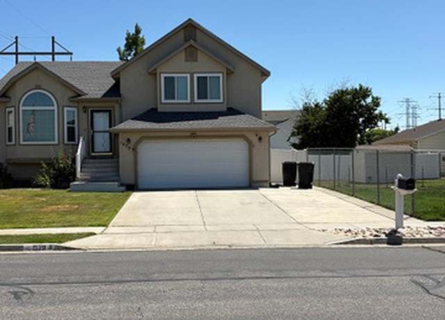Property at 1579 W 2050 N, Clinton, UT 84015, 4 beds, 3 baths