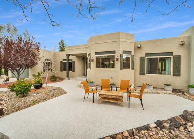 Property at 389 N 1580 W, Hurricane, UT 84737, 5 beds, 4 baths