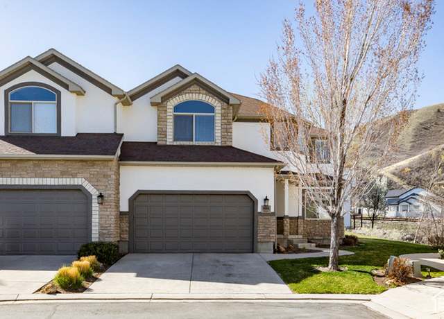 Property at 898 E Tendoy Ct S, Draper, UT 84020, 4 beds, 2.5 baths