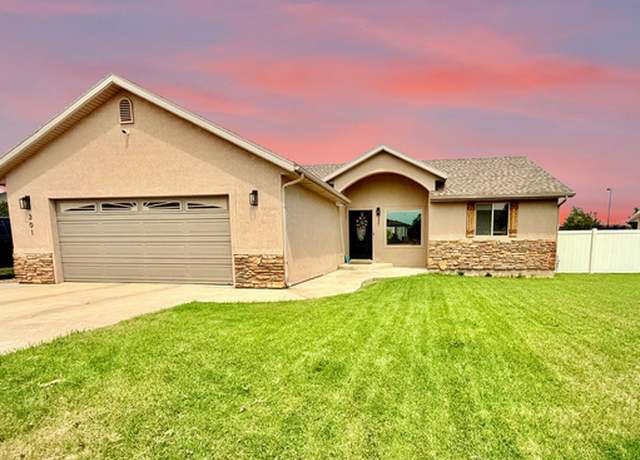 Property at 301 S 1350 W, Vernal, UT 84078, 3 beds, 2 baths