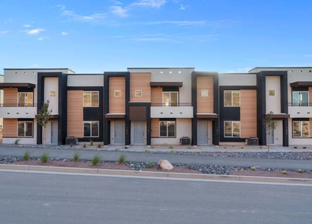 Property at 1689 S Wahweap Way #2382, Washington, UT 84780, 3 beds, 2.5 baths