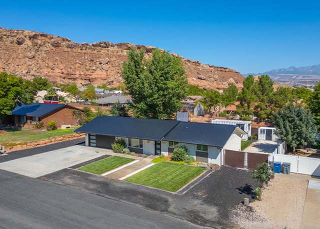 Property at 1135 E Redwood Tree St, St. George, UT 84790, 2 beds, 2 baths