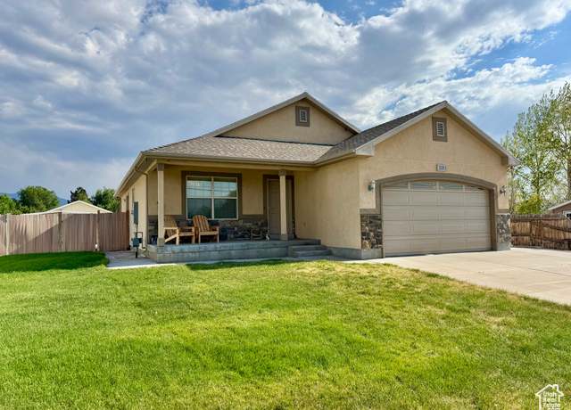 Property at 225 W 200 N, Fillmore, UT 84631, 4 beds, 2 baths