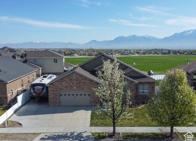 Property at 12339 S Blackfoot St W, Riverton, UT 84096, 7 beds, 4.5 baths