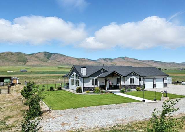 Property at 968 S 5400 W, Malad City, ID 83252, 4 beds, 3.5 baths
