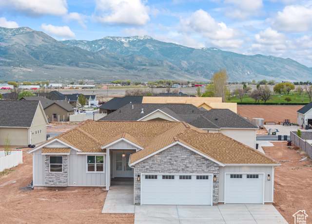 Property at 949 W Torrey Pines Dr, Richfield, UT 84701, 3 beds, 2.5 baths