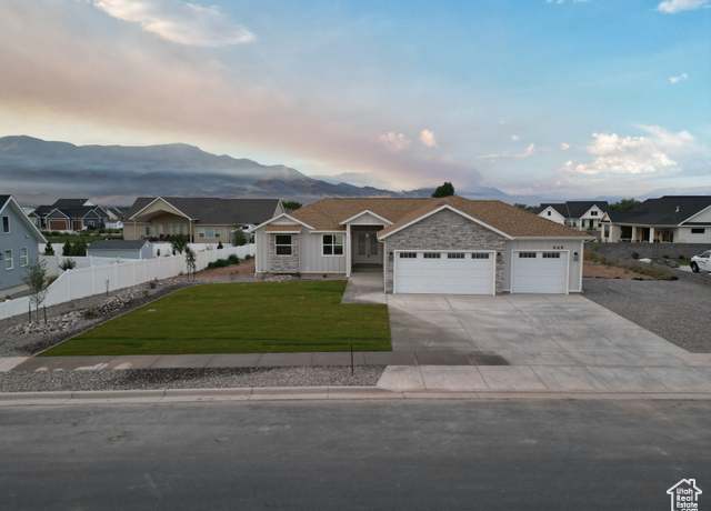 Property at 949 W Torrey Pines Dr, Richfield, UT 84701, 3 beds, 2.5 baths