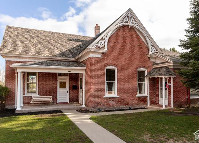 Property at 211 E 300 S, Heber City, UT 84032, 2 beds, 1 bath
