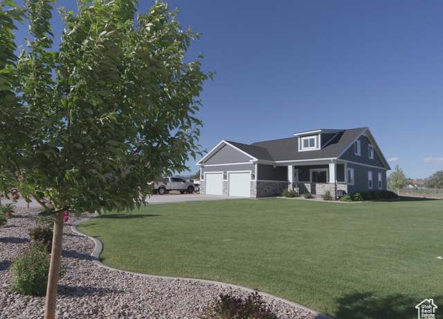 Property at 261 S 2200 W, Roosevelt, UT 84066, 4 beds, 3 baths