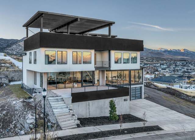 Property at 14152 S Summit Top Ln, Herriman, UT 84096, 5 beds, 5.5 baths