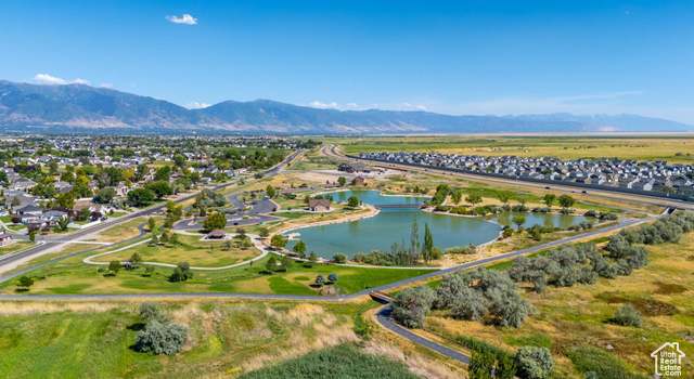 Photo of 3074 S Edgewater Ln W, Syracuse, UT 84075