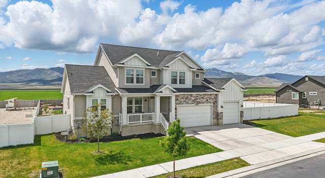 Photo of 4823 N Canaan Peak Dr W, Eagle Mountain, UT 84005