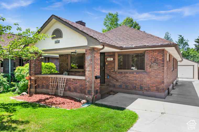 Photo of 1636 S 1400 E Salt Lake City, UT 84105