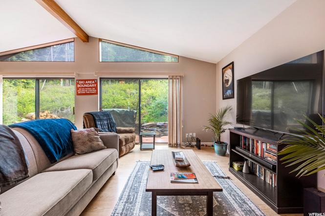 Download 190 Aspen Dr, Park City, UT 84098 | MLS# 1751402 | Redfin