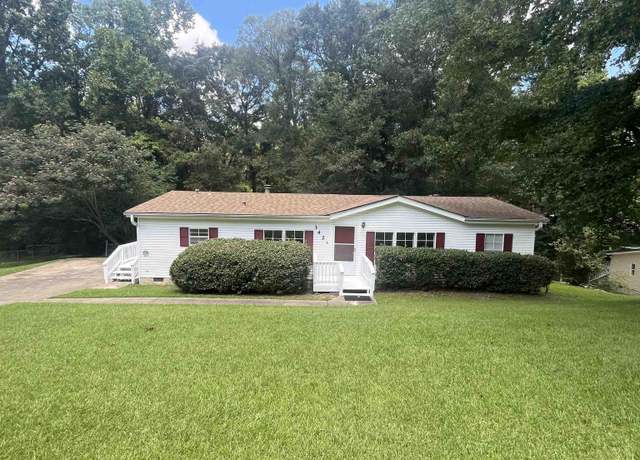 Property at 3424 Timber Brook Trl, Birmingham, AL 35215, 3 beds, 2 baths
