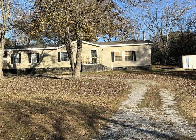 Property at 190 Ball Park Rd, Wilsonville, AL 35186, 3 beds, 2 baths