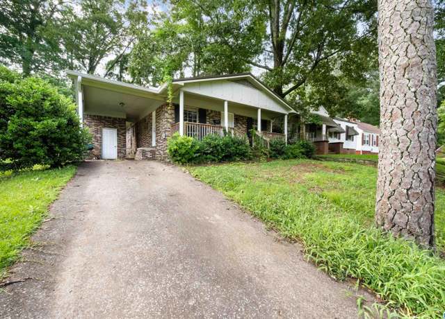 Property at 1218 Jupiter St, Gadsden, AL 35901, 3 beds, 1.5 baths