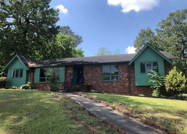 Property at 7409 Westmoreland Dr, Fairfield, AL 35064, 3 beds, 3 baths
