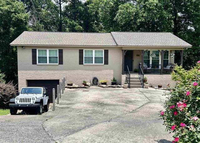 Property at 203 Gardenbrook Cir, Gardendale, AL 35071, 3 beds, 2 baths