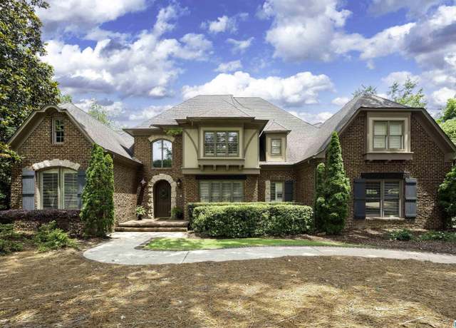 Property at 7046 N Highfield Dr N, Hoover, AL 35242, 6 beds, 4.5 baths