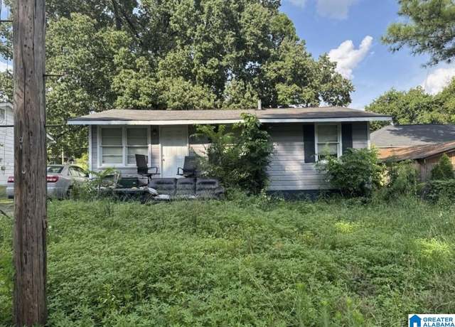 Property at 37 Orleans St, Florence, AL 35630, 2 beds, 1 bath