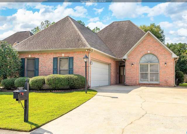Property at 1047 Riverchase Cv, Hoover, AL 35244, 3 beds, 3 baths