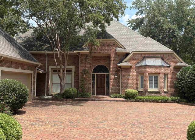 Property at 1226 Lake Forest Cir, Birmingham, AL 35244, 5 beds, 4.5 baths