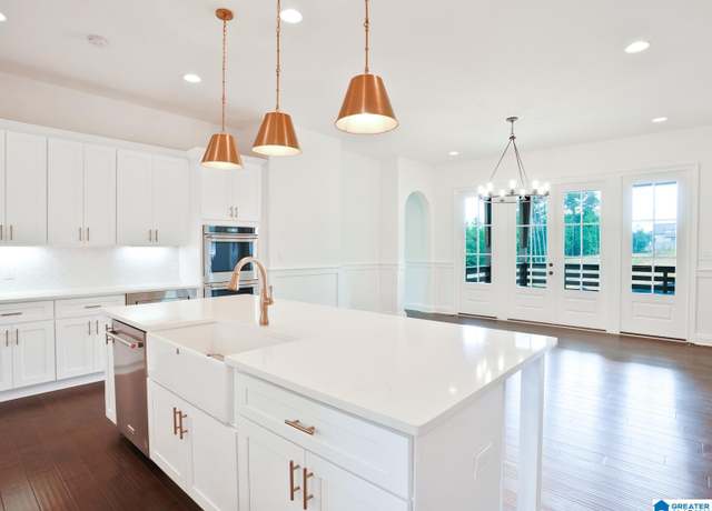 Property at 1143 E Club Ridge Dr, Vestavia Hills, AL 35242, 6 beds, 5 baths