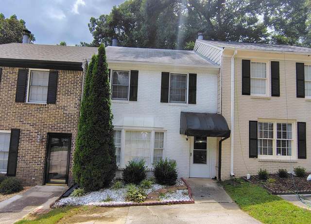 Property at 2933 Riverwood Ter, Birmingham, AL 35242, 2 beds, 2 baths