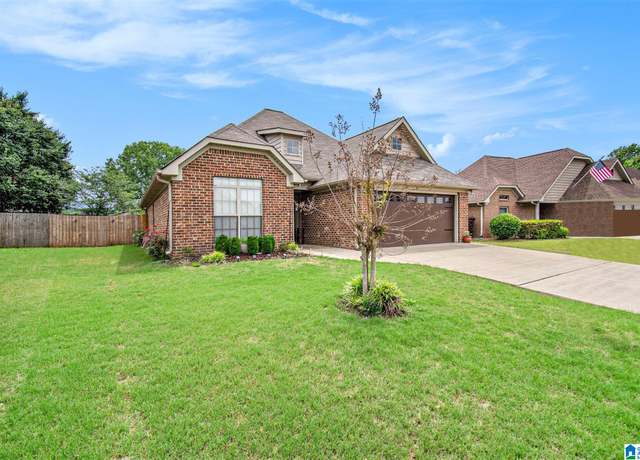 Property at 114 Paddington Sta, Alabaster, AL 35114, 3 beds, 2 baths