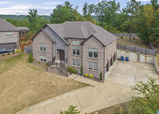 Property at 132 Flagstone Dr, Chelsea, AL 35043, 4 beds, 3 baths