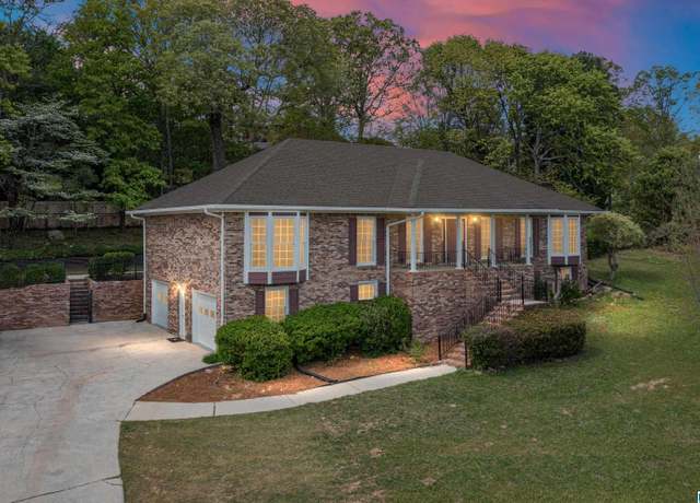 Property at 3032 Brookhill Dr, Birmingham, AL 35242, 5 beds, 3 baths