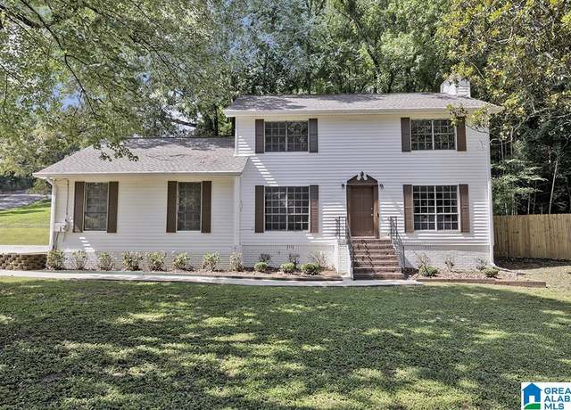 Property at 1132 Martinwood Ln, Birmingham, AL 35235, 3 beds, 2.5 baths