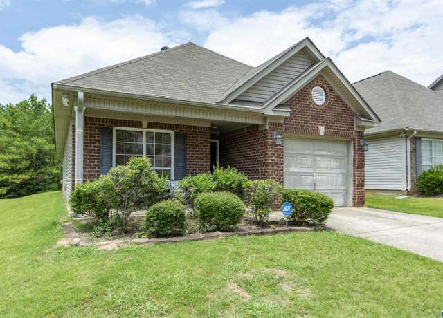 Property at 318 Forest Lakes Dr, Sterrett, AL 35147, 3 beds, 2 baths