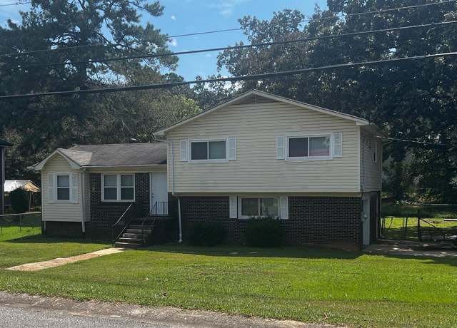 Property at 549 16th Ave NW, Center Point, AL 35215, 3 beds, 2 baths