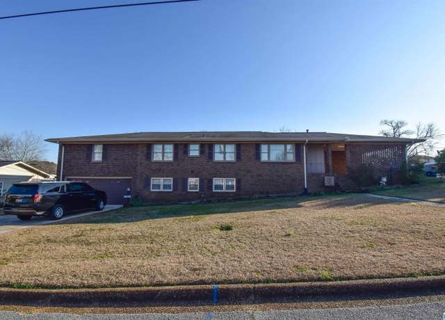 Property at 3207 33rd St, Northport, AL 35476, 5 beds, 3 baths