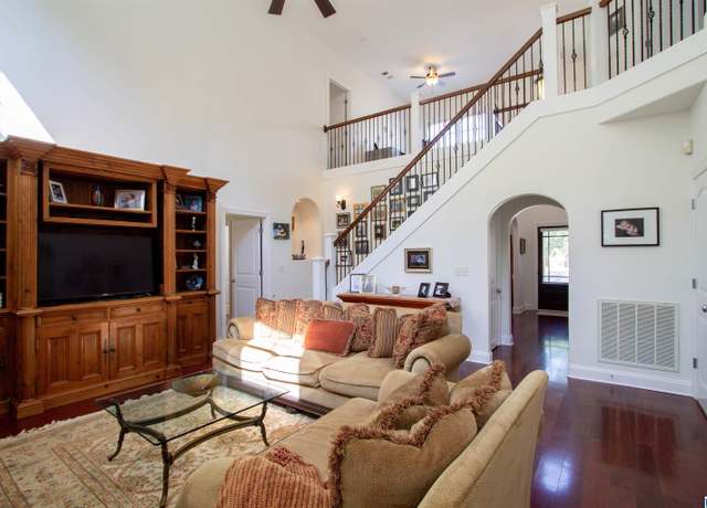 Property at 1130 Bristol Way, Birmingham, AL 35242, 4 beds, 3.5 baths