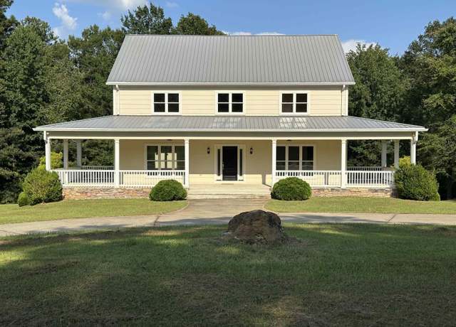Property at 111 Hickory Hill Ln, Munford, AL 36268, 5 beds, 4.5 baths