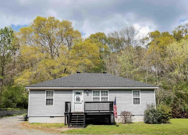 Property at 83 Park Ave, Springville, AL 35146, 3 beds, 3 baths
