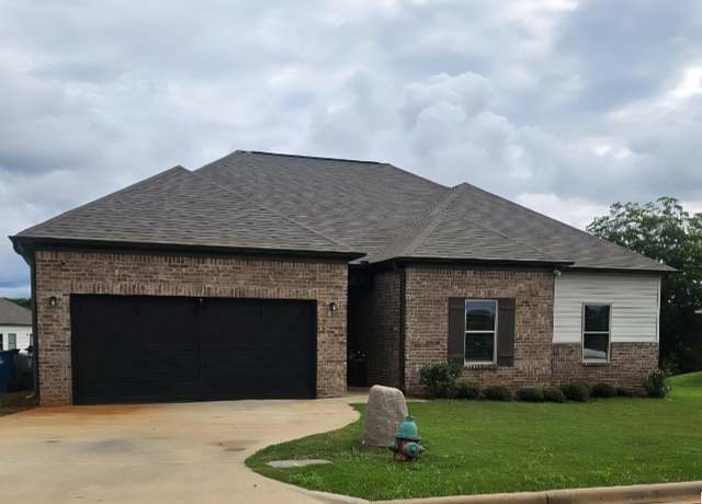 Property at 110 Keswick Dr, Eastaboga, AL 36260, 4 beds, 2 baths