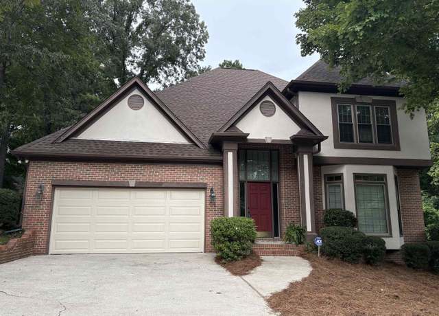 Property at 1125 Lake Point Ct, Hoover, AL 35244, 4 beds, 3.5 baths