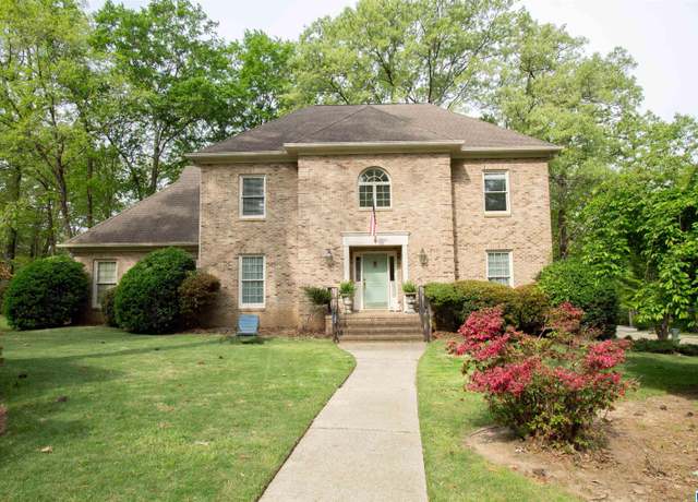 Property at 3416 Creekwood Dr, Vestavia Hills, AL 35243, 5 beds, 3.5 baths