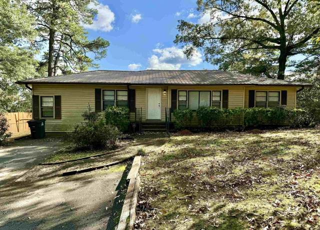Property at 1733 Faircrest Dr, Hueytown, AL 35023, 3 beds, 2 baths