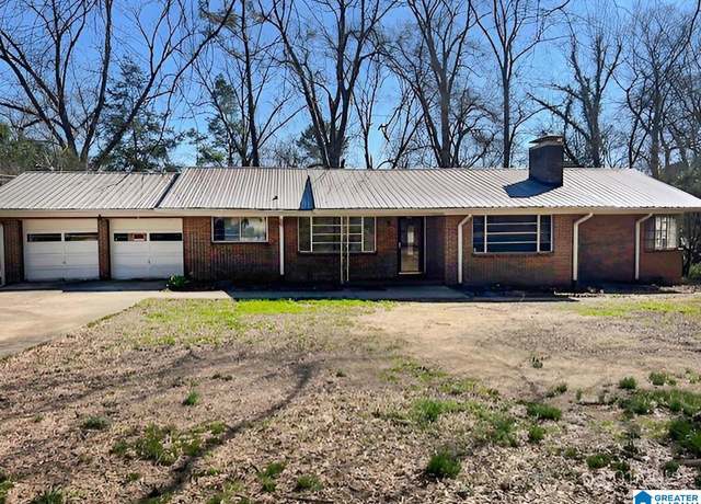 Property at 1055 Oak St, Birmingham, AL 35224, 3 beds, 2 baths