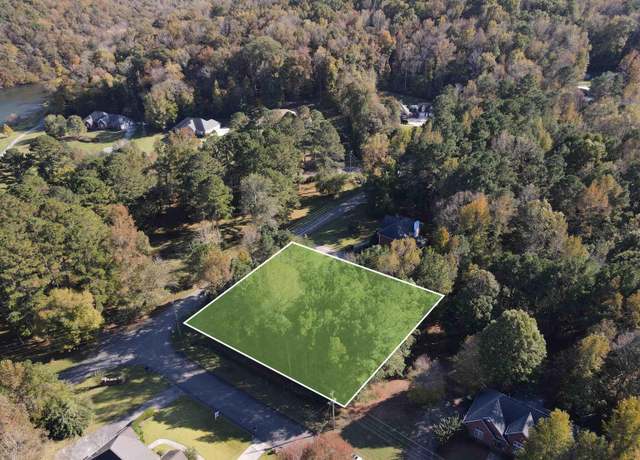 Property at 8040 Emerald Lake Dr #4, Pinson, AL 35126